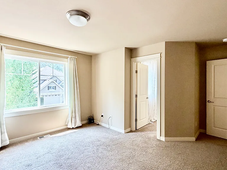 27142 SE 13th St — Photo 32