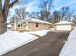 6816 39th Ave N, Crystal, MN 55427