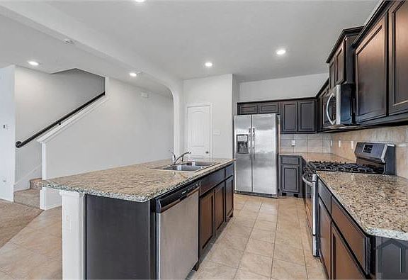 4th image of 7957 Ballater Dr