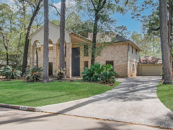 2nd image of 8103 Oak Moss Dr