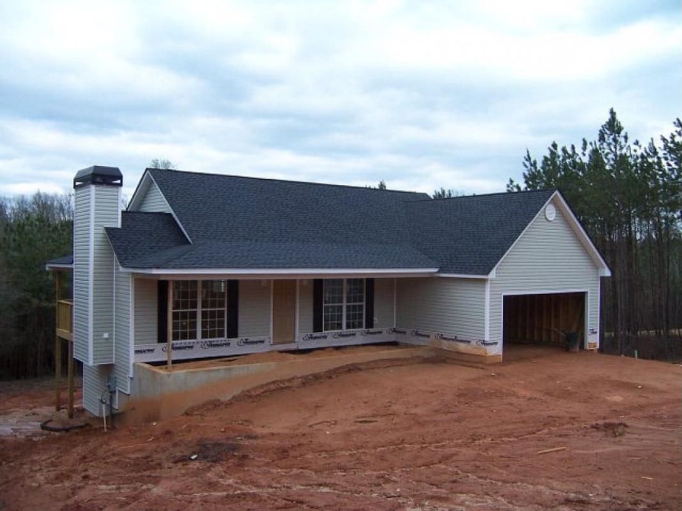 2nd image of 305 Briarwood Trl