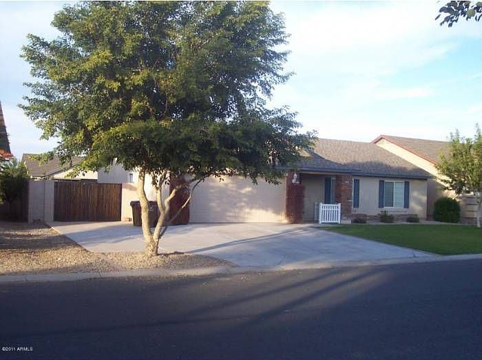 4078 E Meadow Land DR San