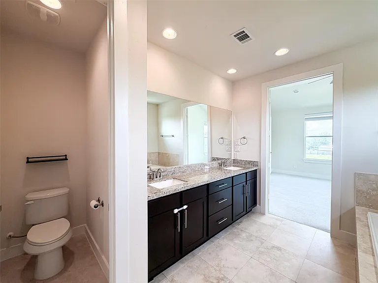 1803 Crestdale Dr — Photo 28