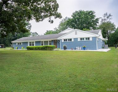 1 Fairway Dr, Mount Vernon, IL, 62864