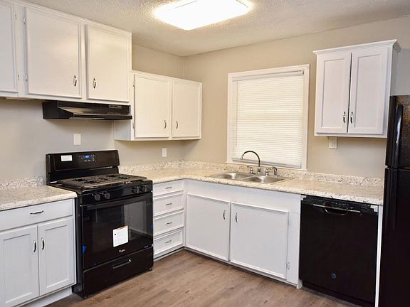 4th image of 2713 Gen Patton Ave