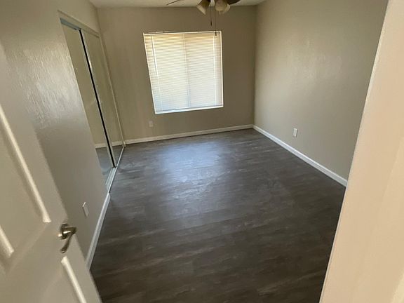 3rd image of 28873 Alessandro Blvd