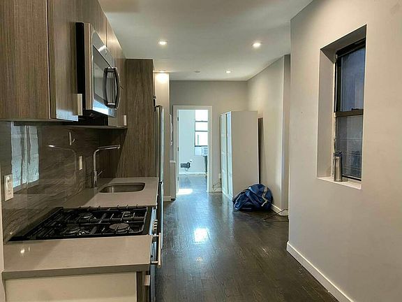 2nd image of 328 E 106th St #15A
