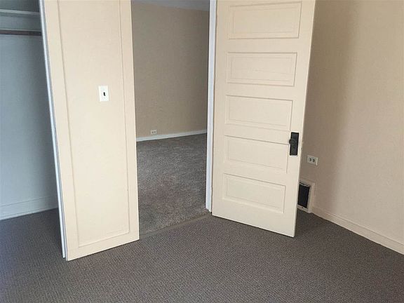 4th image of 1341 Woodbine St