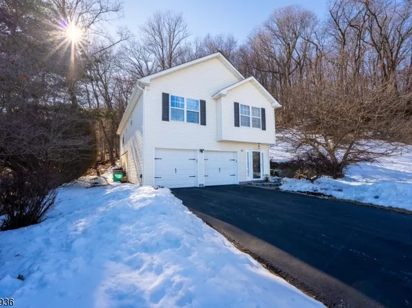 14 Jessica Ln, Dover Town, NJ 07801