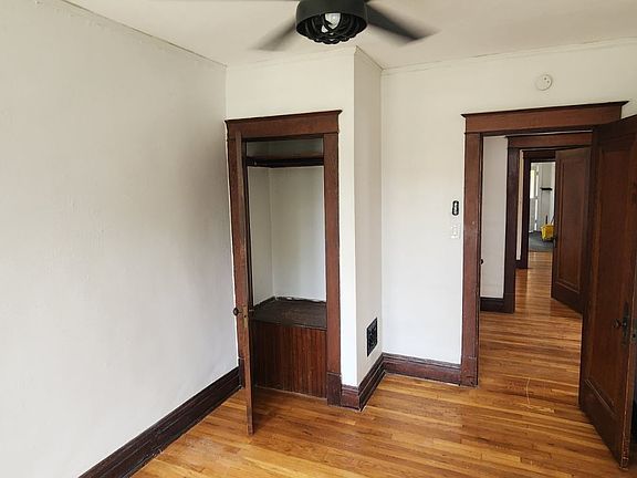 5th image of 5328 Bancroft Ave #2