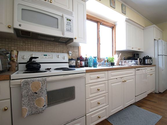 5th image of 22 Greymere Rd #3
