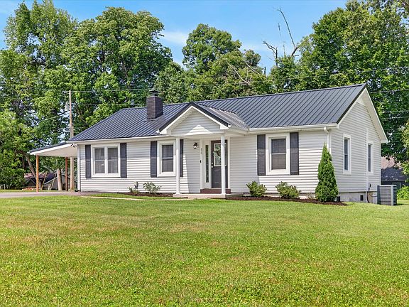 2nd image of 218 Harper Rd