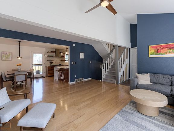 4th image of 3877 15th St