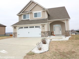 200 Kelly Ln, Saint George, KS 66535