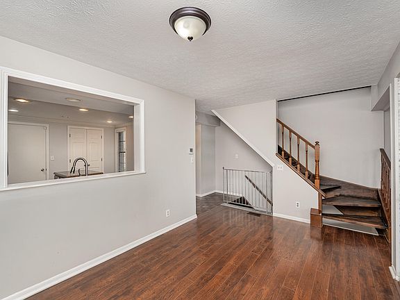 2nd image of 1578 Greens Edge Dr