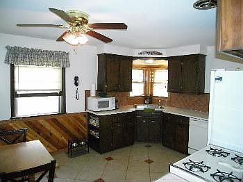 2nd image of 443 Acacia Dr