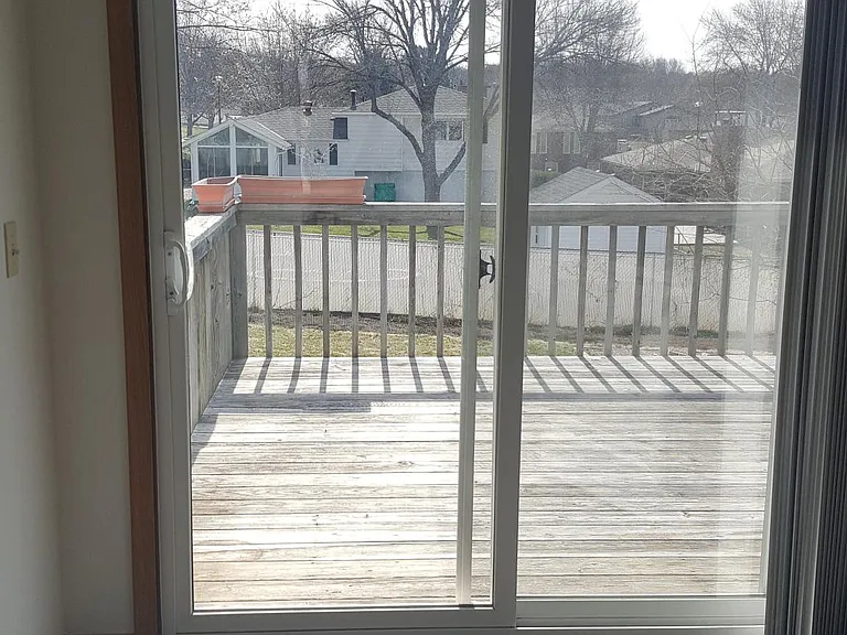 5909 Elkcrest Dr — Photo 5