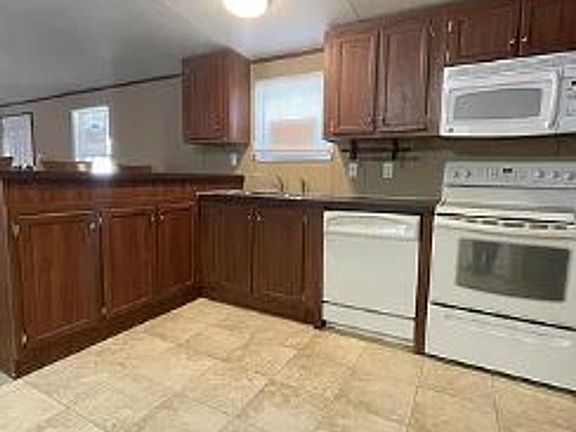 4th image of 3709 Hampton Ln #A