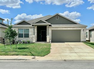 1116 Eagle Xing, Seguin, TX 78155