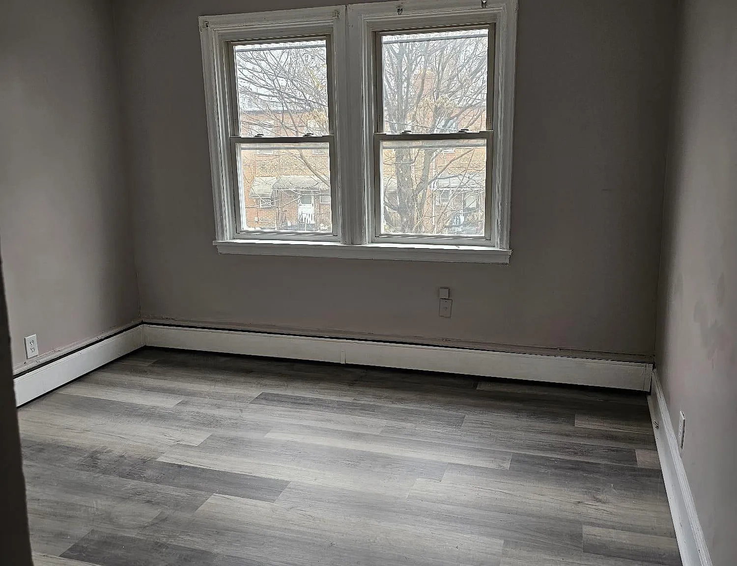 2 bed, 1000 sqft, $1,300 — Photo 4