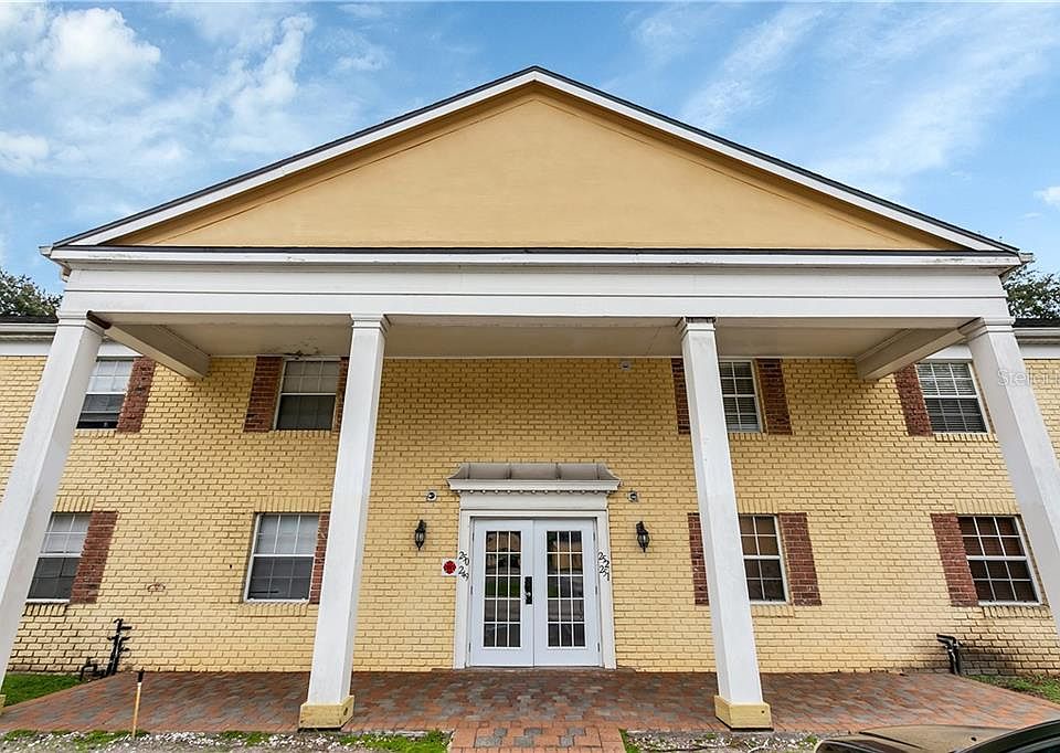 1st image of 252 Lewfield Cir #252