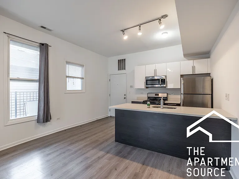 2022 S Throop St #2W — Photo 6