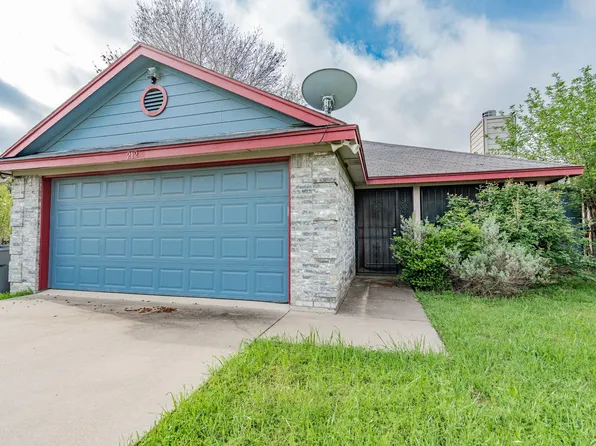 212 Red Wing Dr, Dallas, TX 75241