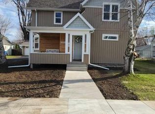 136 Center St, Randolph, WI 53956