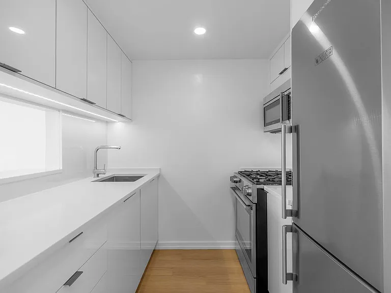 124 W 60th St #29J — Photo 5
