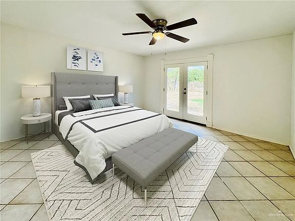 3rd image of 406 Monterey Dr