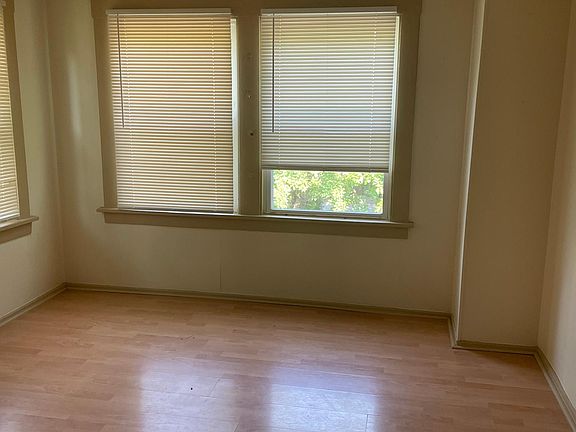 4th image of 3543 W 50th St Unit 2