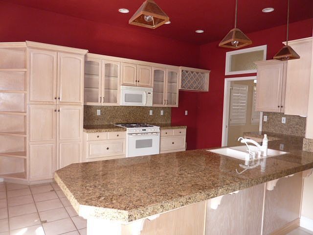 2nd image of 1315 Pinnacle Ct