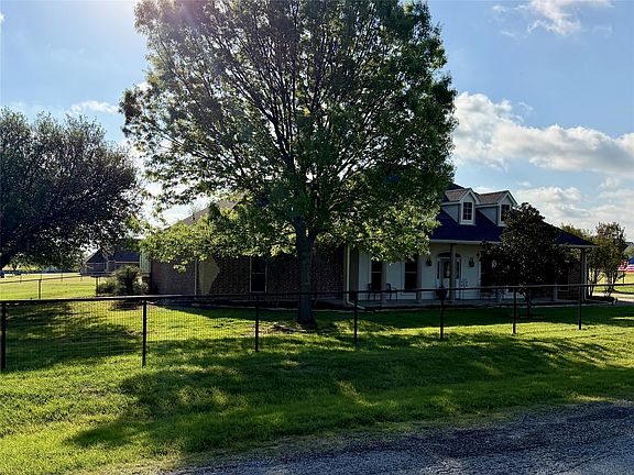 4th image of 1333 E Highland Rd
