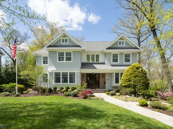 100 Fernwood Rd, Summit City, NJ 07901