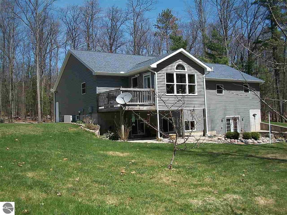 1st image of 3599 Dill Dr
