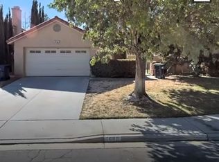 5680 W Avenue L2 ROOM 3, Lancaster, CA 93536