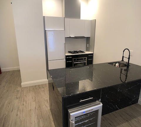 4th image of 139 Alexander Ave APT 1A