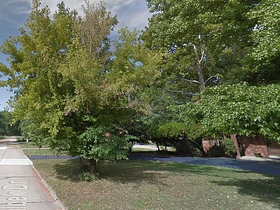 Street front yard
