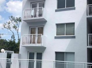 3101 SW 27th Ave APT 305, Miami, FL 33133