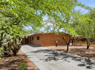 2121 E La Madera Dr, Tucson, AZ 85719