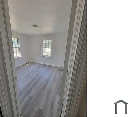 2221 Hecker Ave — Photo 6