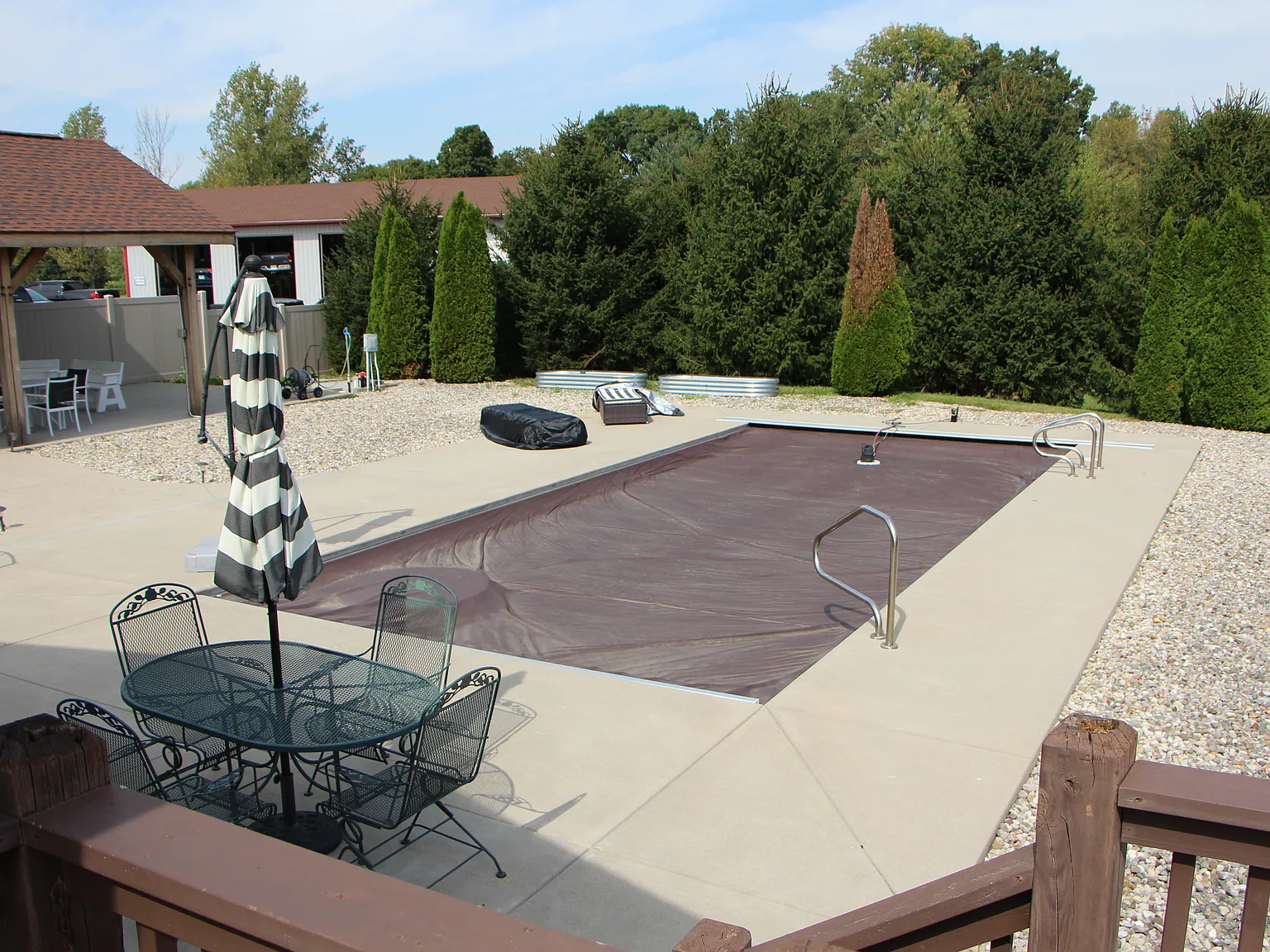 5 bed, 2.5 bath, 2160 sqft, $3,500 — Photo 3