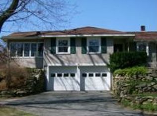 131 Fruit St, Hopkinton, MA 01748