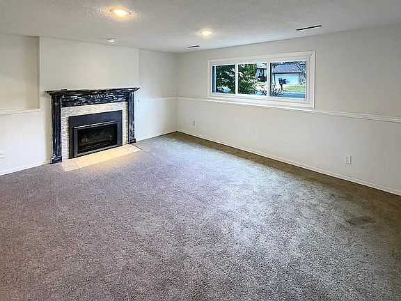 2nd image of 14226 E 143rd Ln