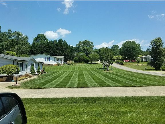 2nd image of 155 Doubletree Dr