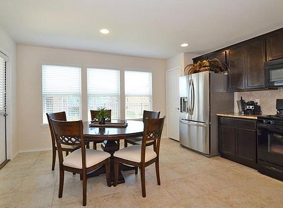 4th image of 2869 Club Meadows Dr