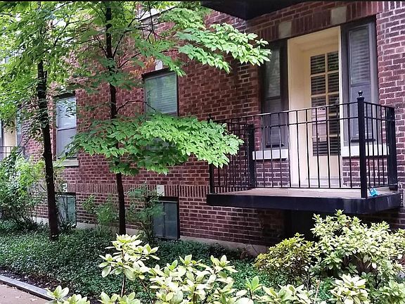 2nd image of 5576 Waterman Blvd APT 3N