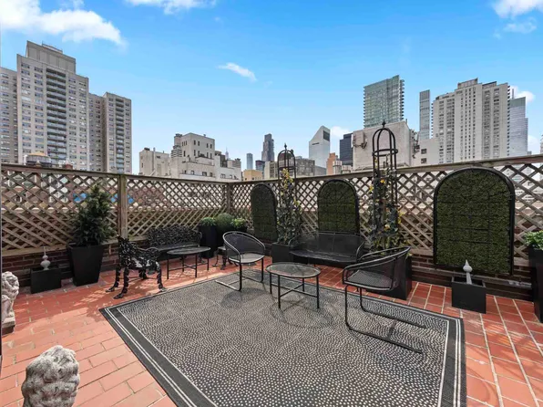 419 East 57th Street image 10 of 29