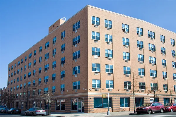 Rented by Brick&Mortar | media 53