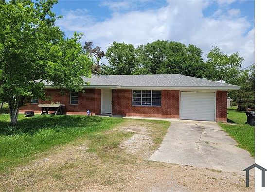 1st image of 250 Turner Ln